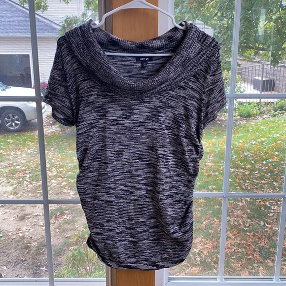 Apt 9 Short Sleeve Sweater 